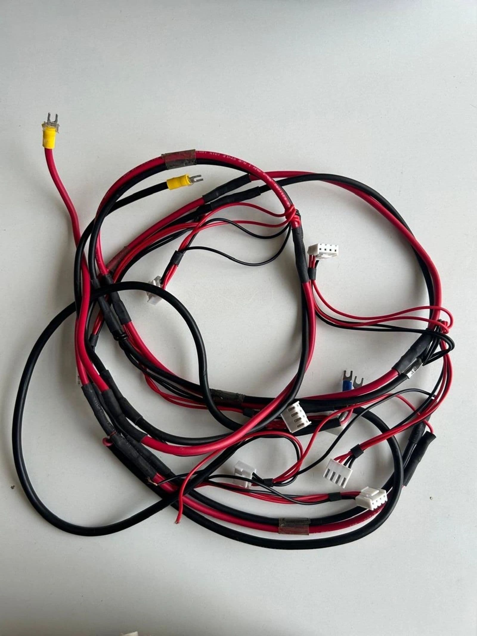 Custom wire harness assembly for industrial and aerospace applications by VezeWire